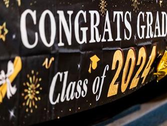 congrats banner of 2024 grads