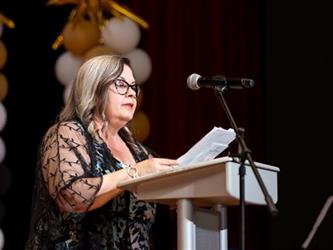 va principal at podium 